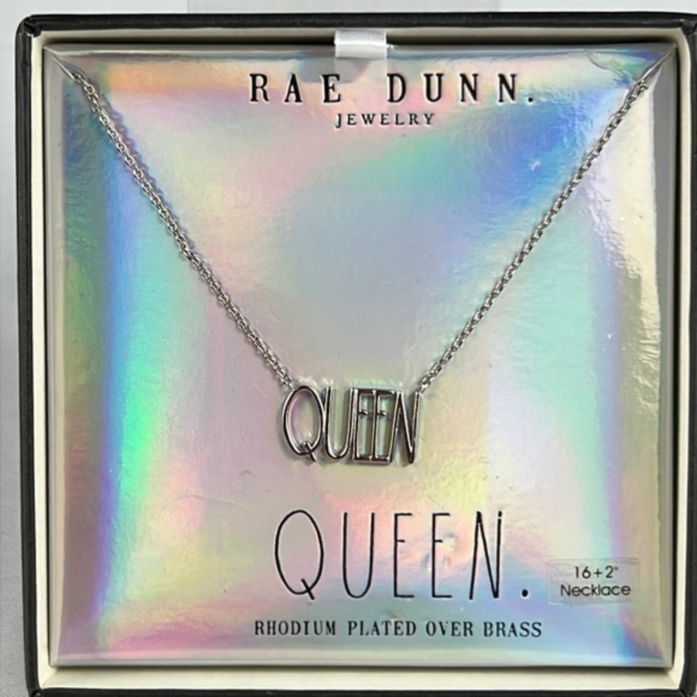 Rae Dunn. ‘Queen’ Necklace. 16” & 2”. NWT